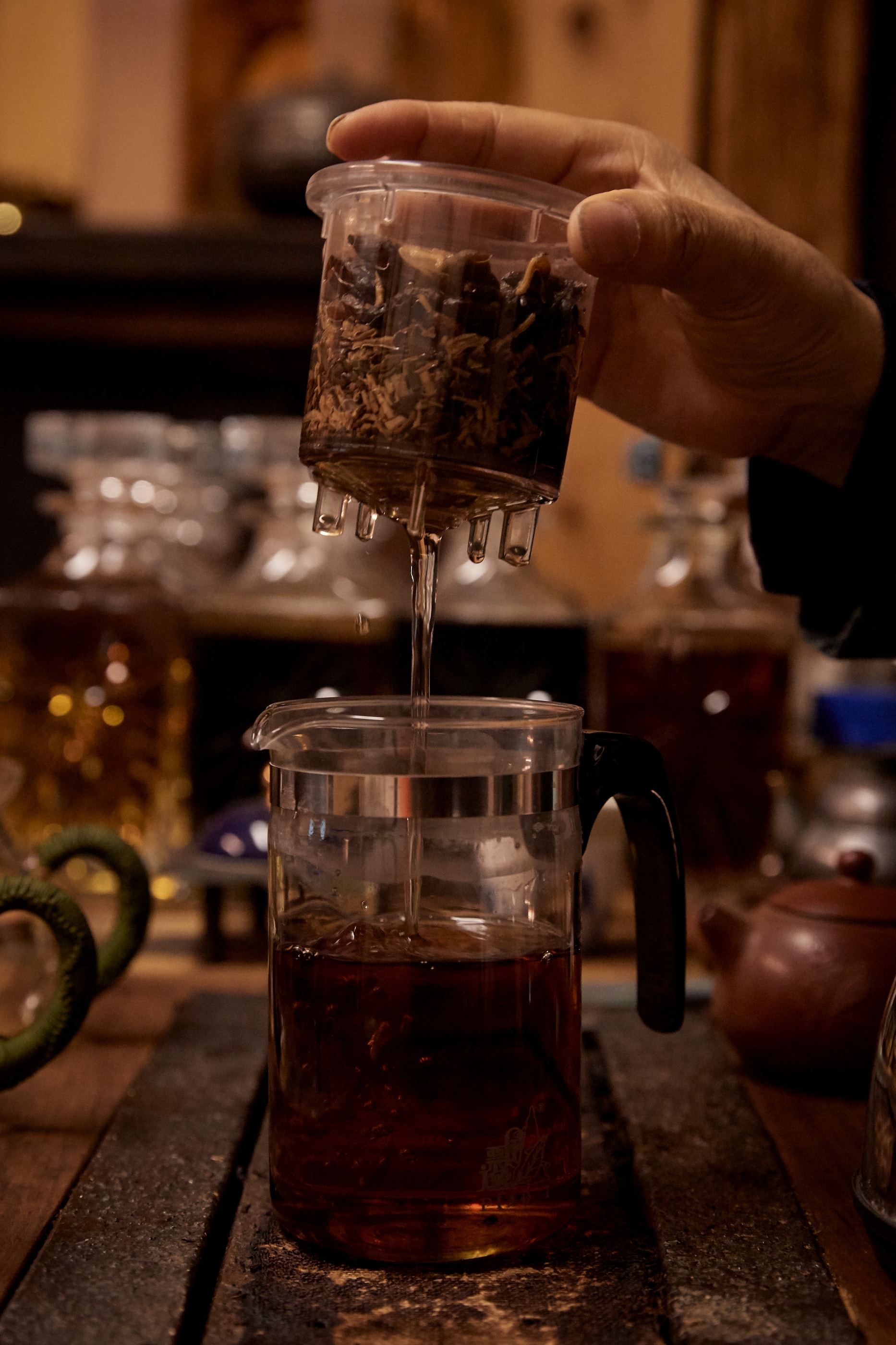 Tea poured at Bongsujae — the afternoon settling, without ceremony.